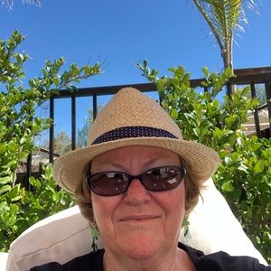 Meet your Posher, Vicky